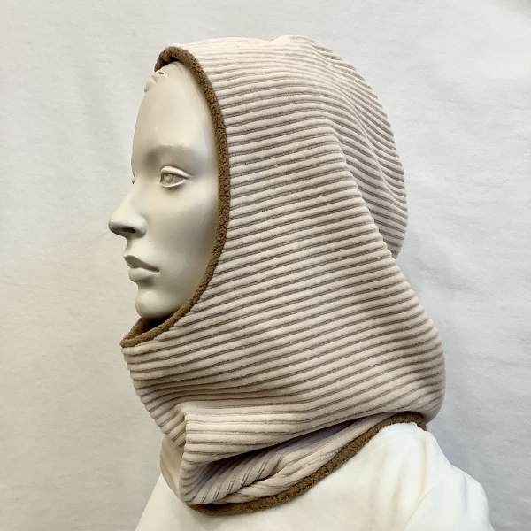 Schalkapuze Creme Nicki